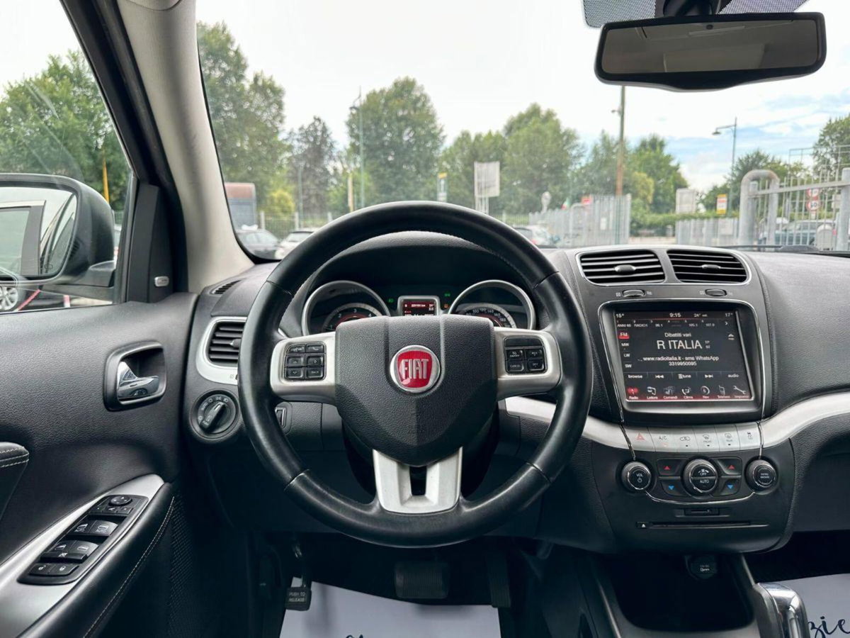 Fiat Freemont 2.0 Mjt 170 CV 4x4 Automatica Lounge (14)