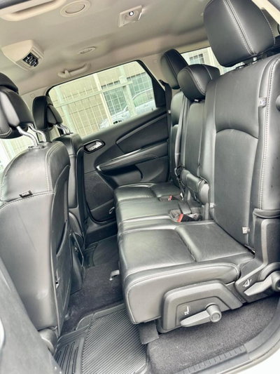 Fiat Freemont 2.0 Mjt 170 CV 4x4 Automatica Lounge (17)
