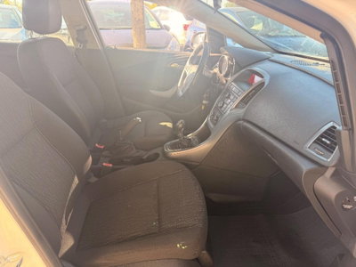 Opel Astra Station Wagon 1.4 Turbo 140CV Sports GPL Tech Cosmo (11)