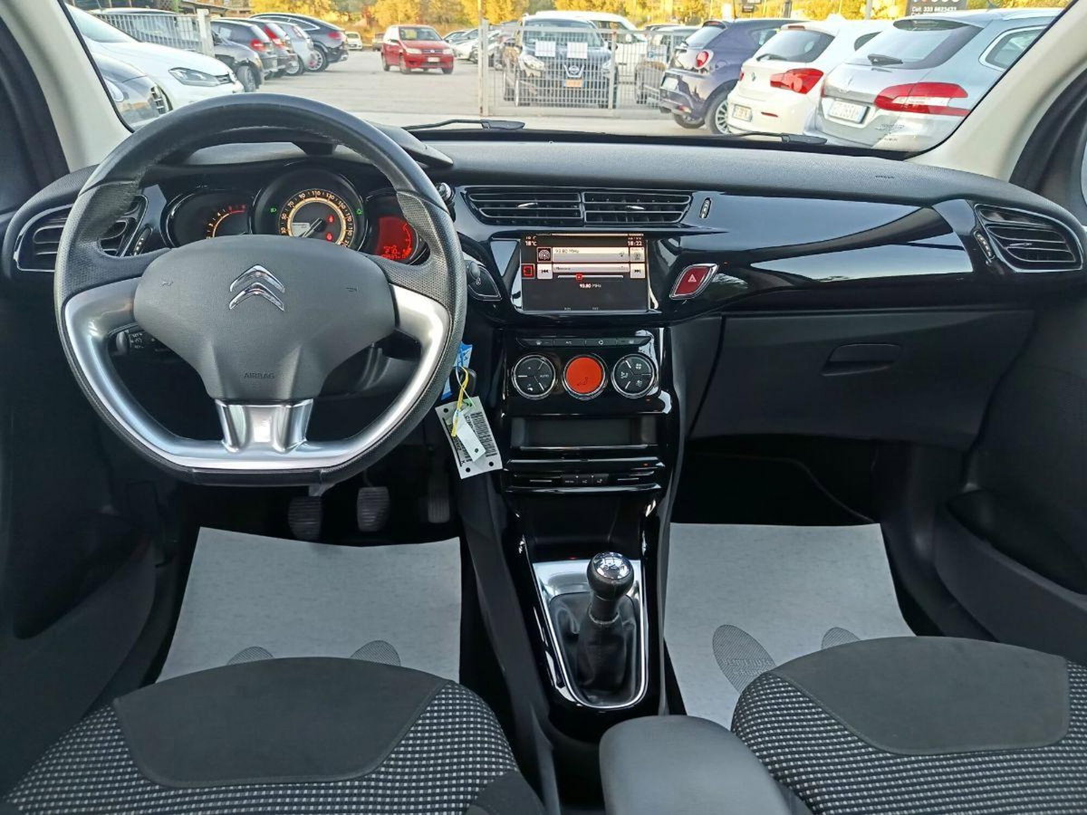 Citroen C3 1.4 HDi 70 Exclusive (13)