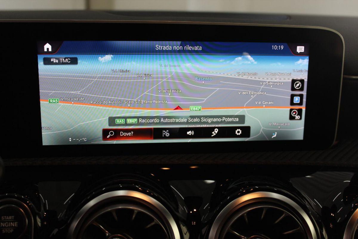 Mercedes-Benz Classe A 180 d Automatic Business (13)