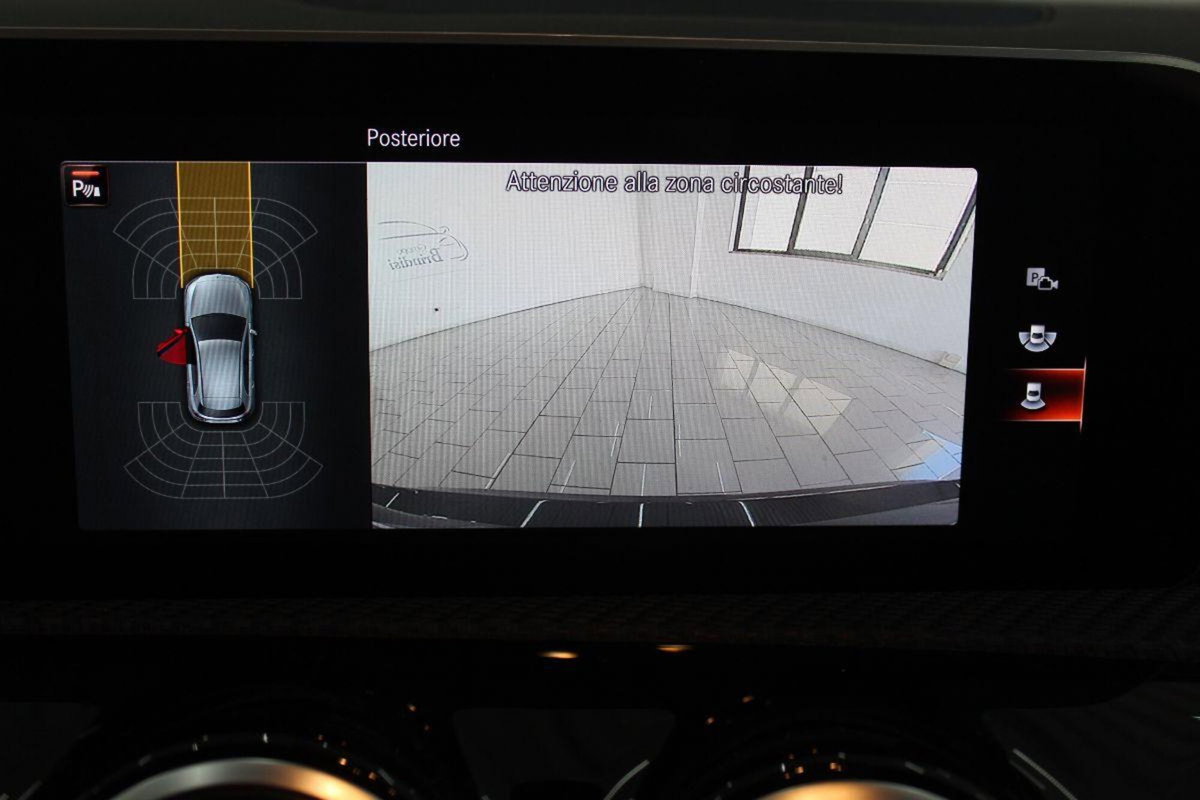 Mercedes-Benz Classe A 180 d Automatic Business (15)