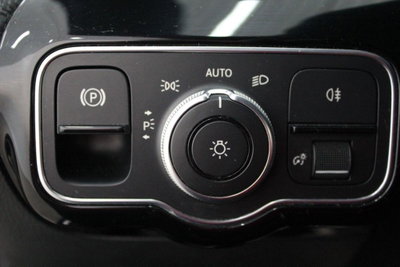 Mercedes-Benz Classe A 180 d Automatic Business (18)