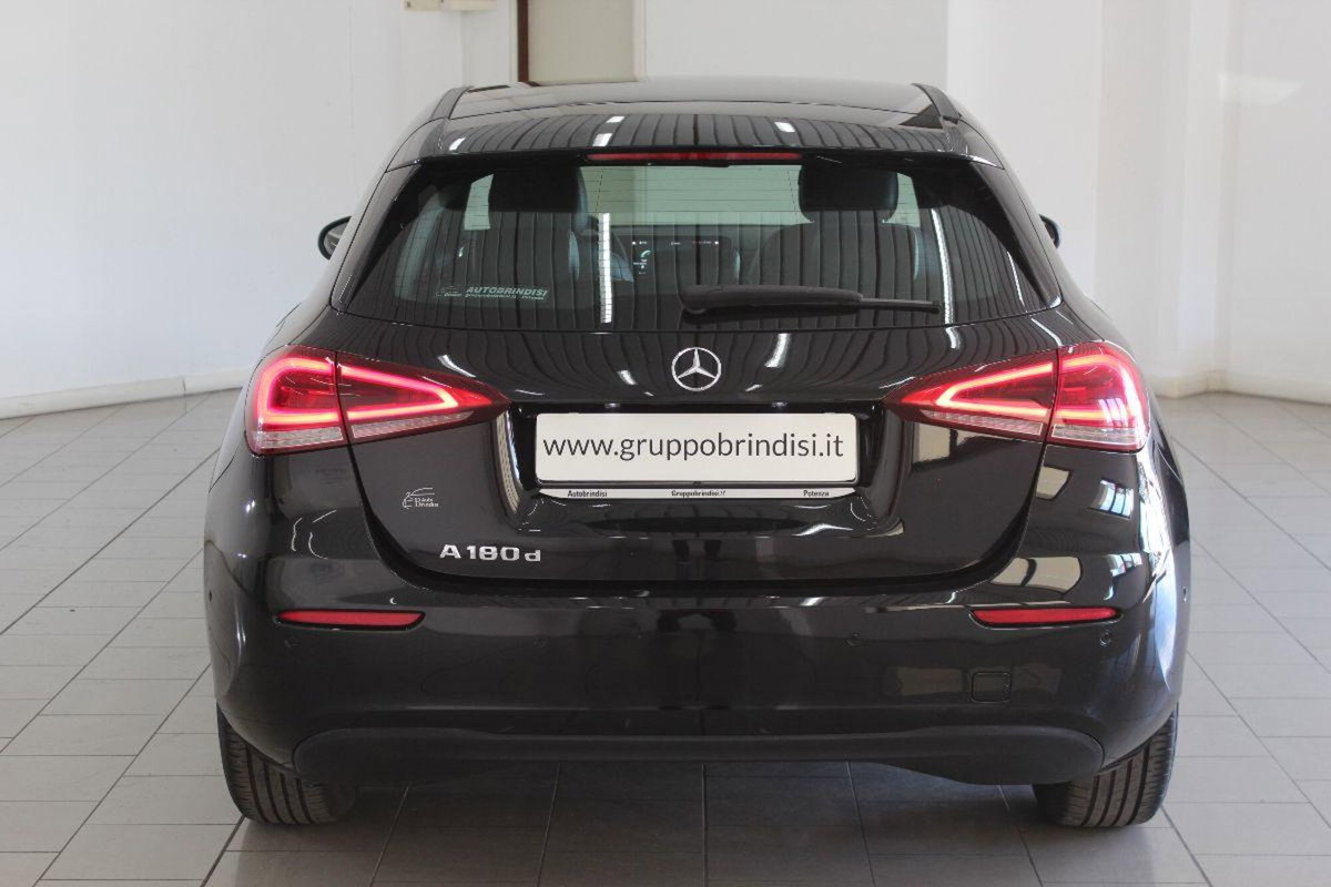 Mercedes-Benz Classe A 180 d Automatic Business (5)