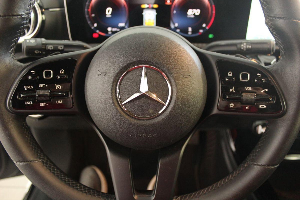 Mercedes-Benz Classe A 180 d Automatic Business (8)