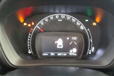 Toyota Aygo X 1.0 VVT-i 72 CV 5 porte Limited Air (10)