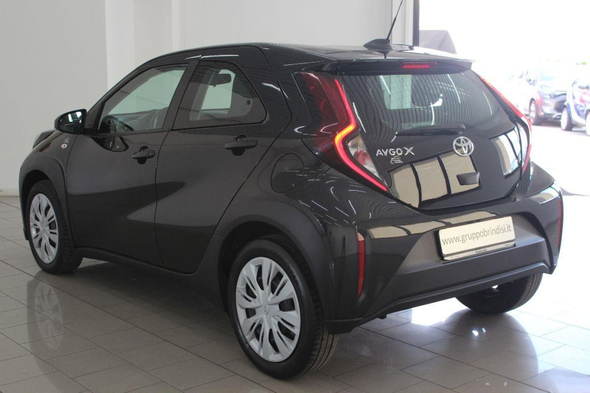 Toyota Aygo X 1.0 VVT-i 72 CV 5 porte Limited Air (6)