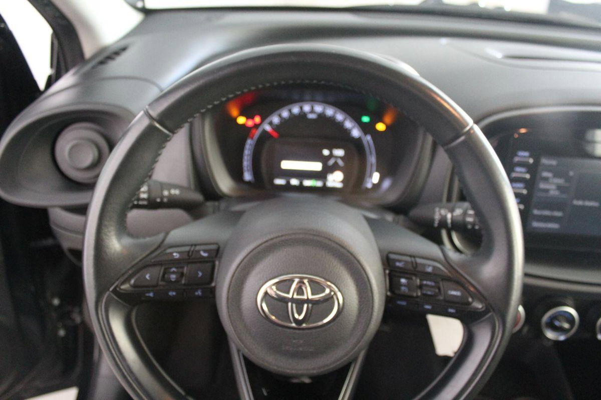 Toyota Aygo X 1.0 VVT-i 72 CV 5 porte Limited Air (9)