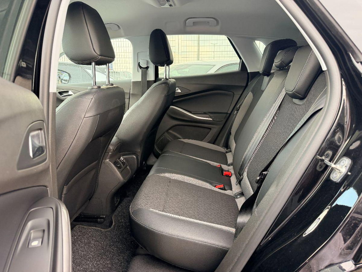 Opel Grandland 1.5 ecotec GS s&s 130cv at8 (12)