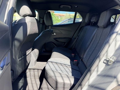 Peugeot 2008 PureTech 100 S&S Allure (11)