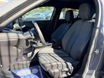 Peugeot 2008 PureTech 100 S&S Allure (14)