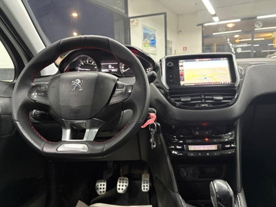 Peugeot 208 100 5 porte GT Line (12)