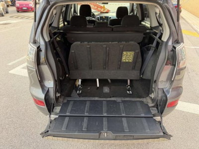 Mitsubishi Outlander 2.0 DI-D Instyle 7 p.ti DPF (6)