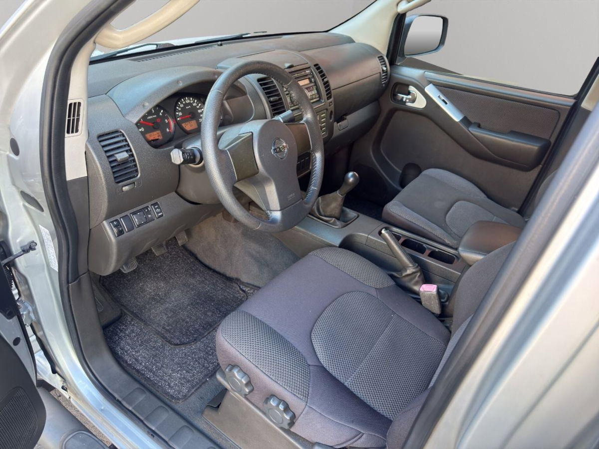 Nissan Navara 2.5 dCi 190CV 4 porte Double Cab LE Plus (10)