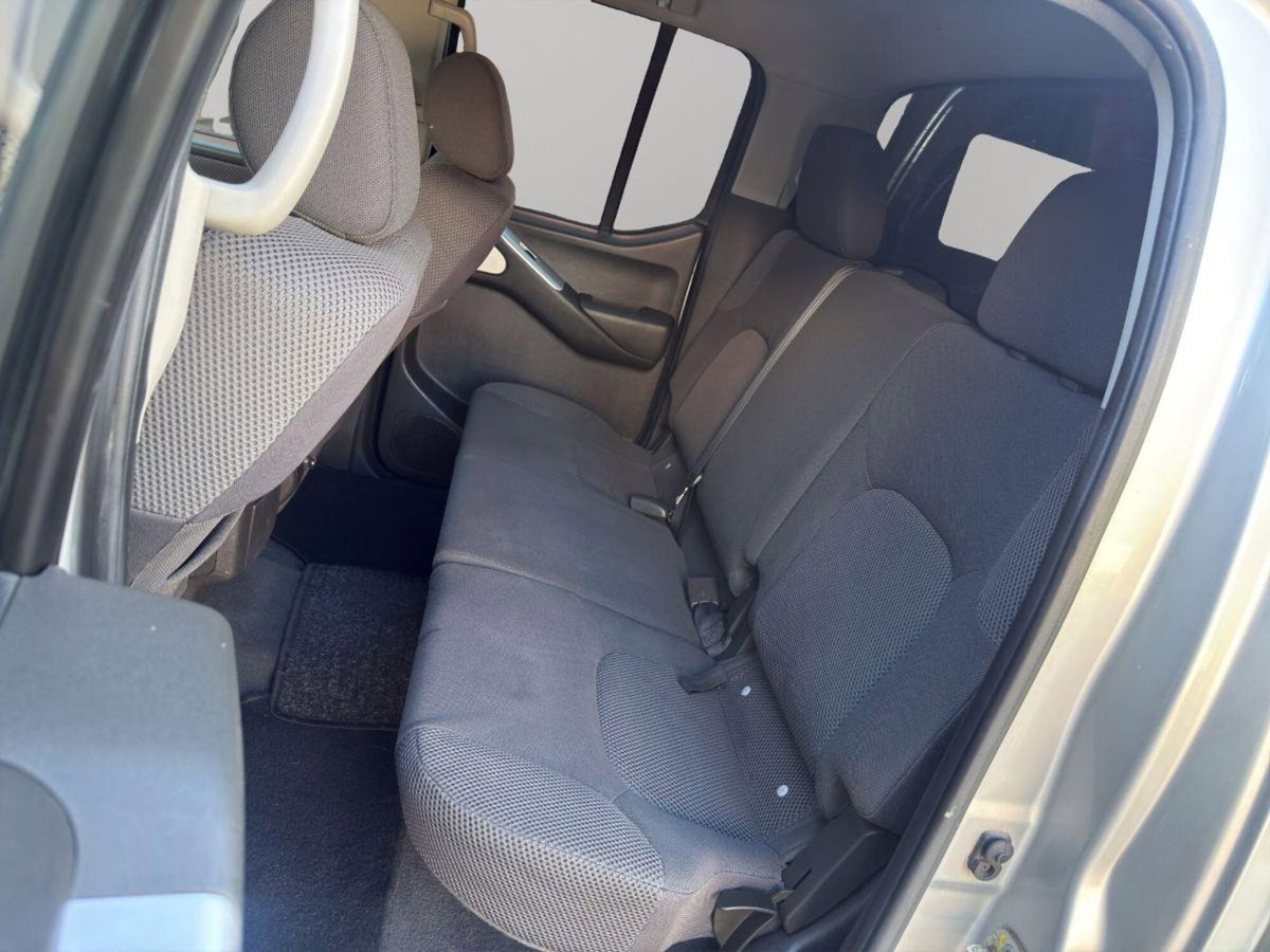 Nissan Navara 2.5 dCi 190CV 4 porte Double Cab LE Plus (12)
