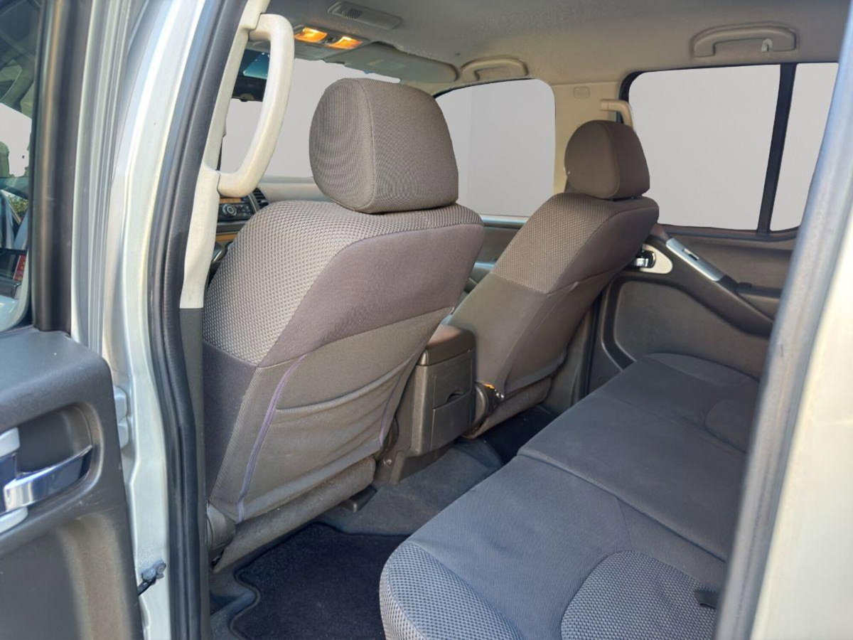 Nissan Navara 2.5 dCi 190CV 4 porte Double Cab LE Plus (13)