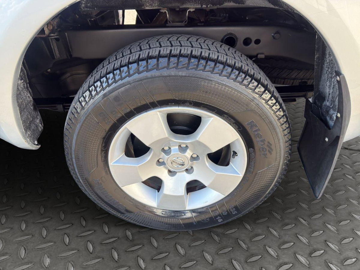 Nissan Navara 2.5 dCi 190CV 4 porte Double Cab LE Plus (9)