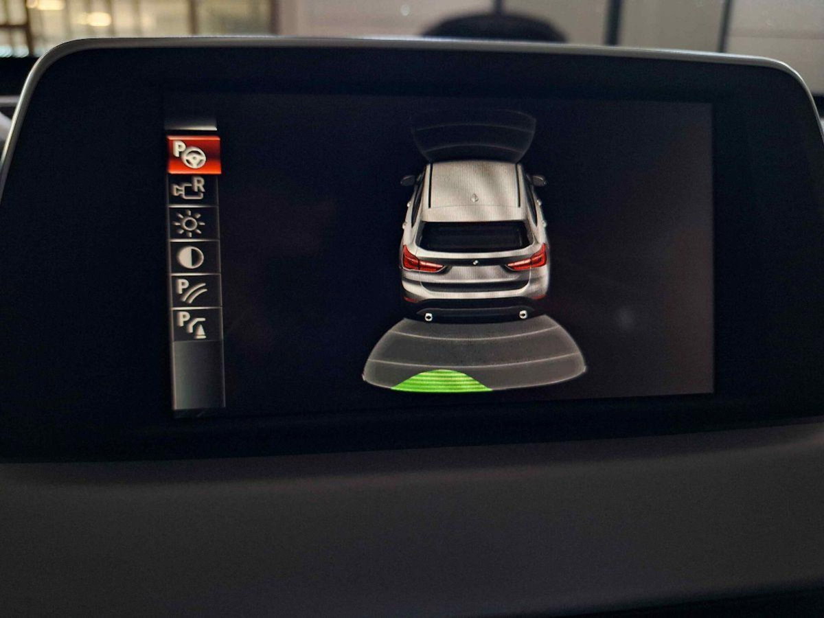 BMW X1 sDrive18d Business (13)