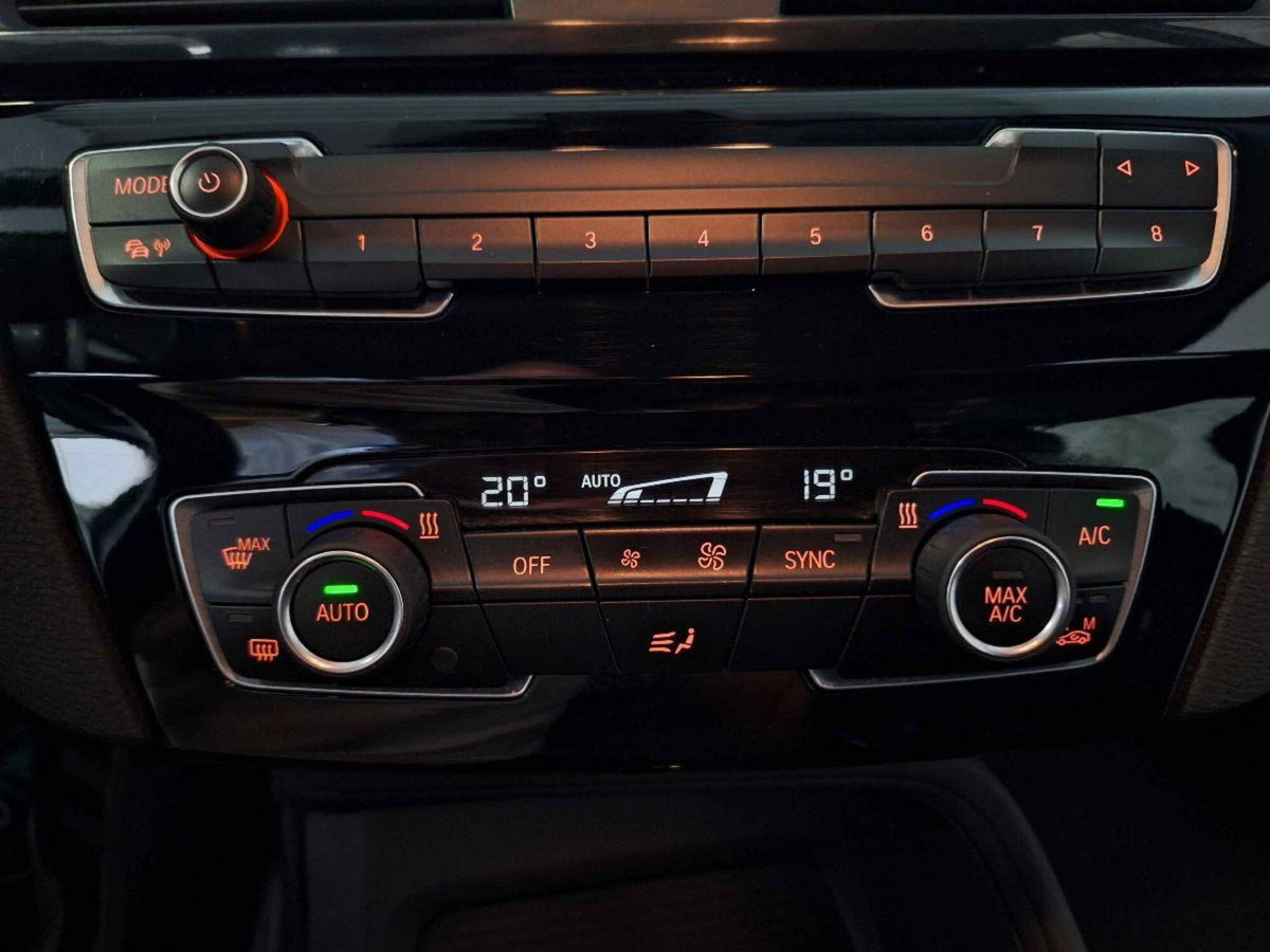 BMW X1 sDrive18d Business (15)