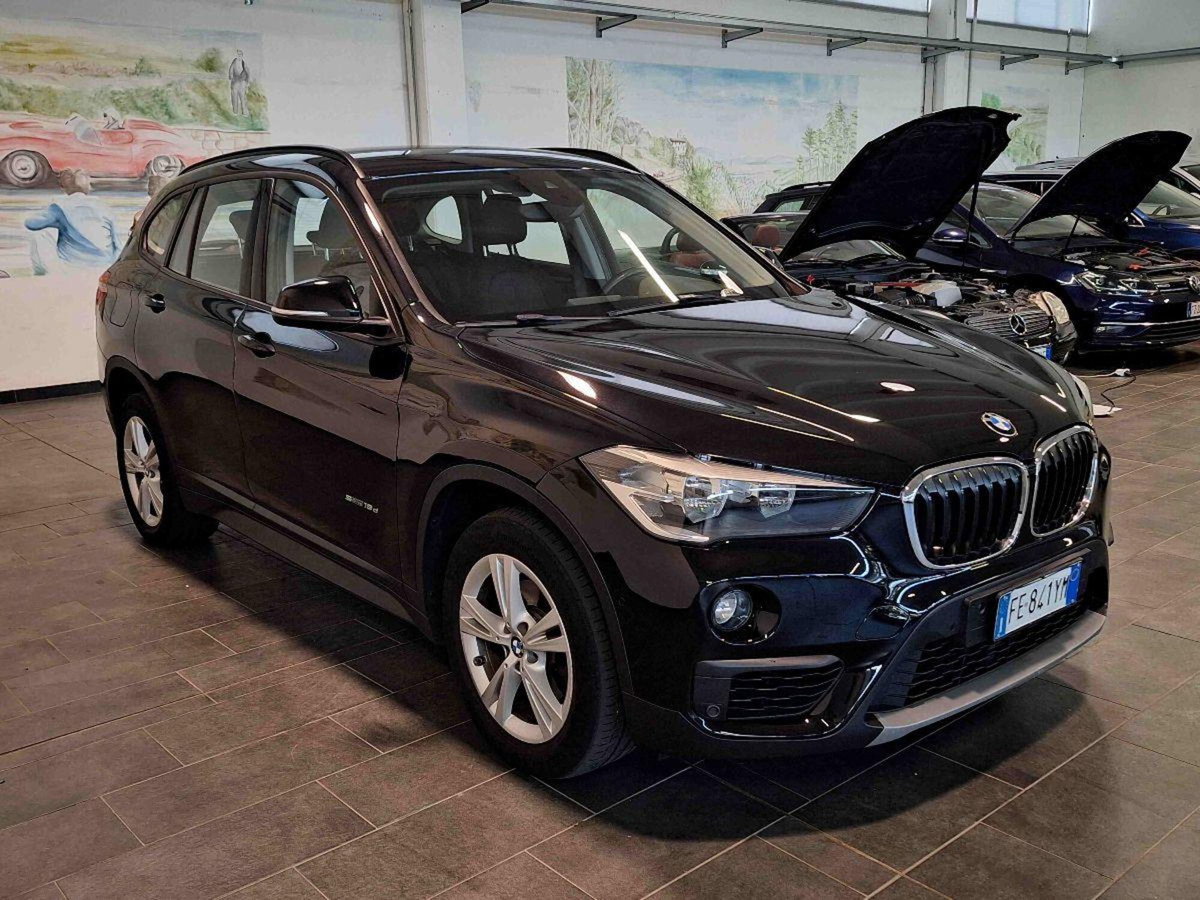 BMW X1 sDrive18d Business (2)