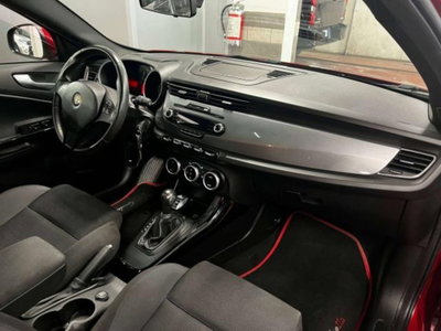 Alfa Romeo Giulietta 1.4 Turbo multiair Distinctive 170cv (5)
