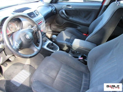 Alfa Romeo 147 1.9 JTD (120) 5 porte Exclusive (7)