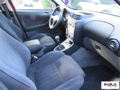 Alfa Romeo 147 1.9 JTD (120) 5 porte Exclusive (9)