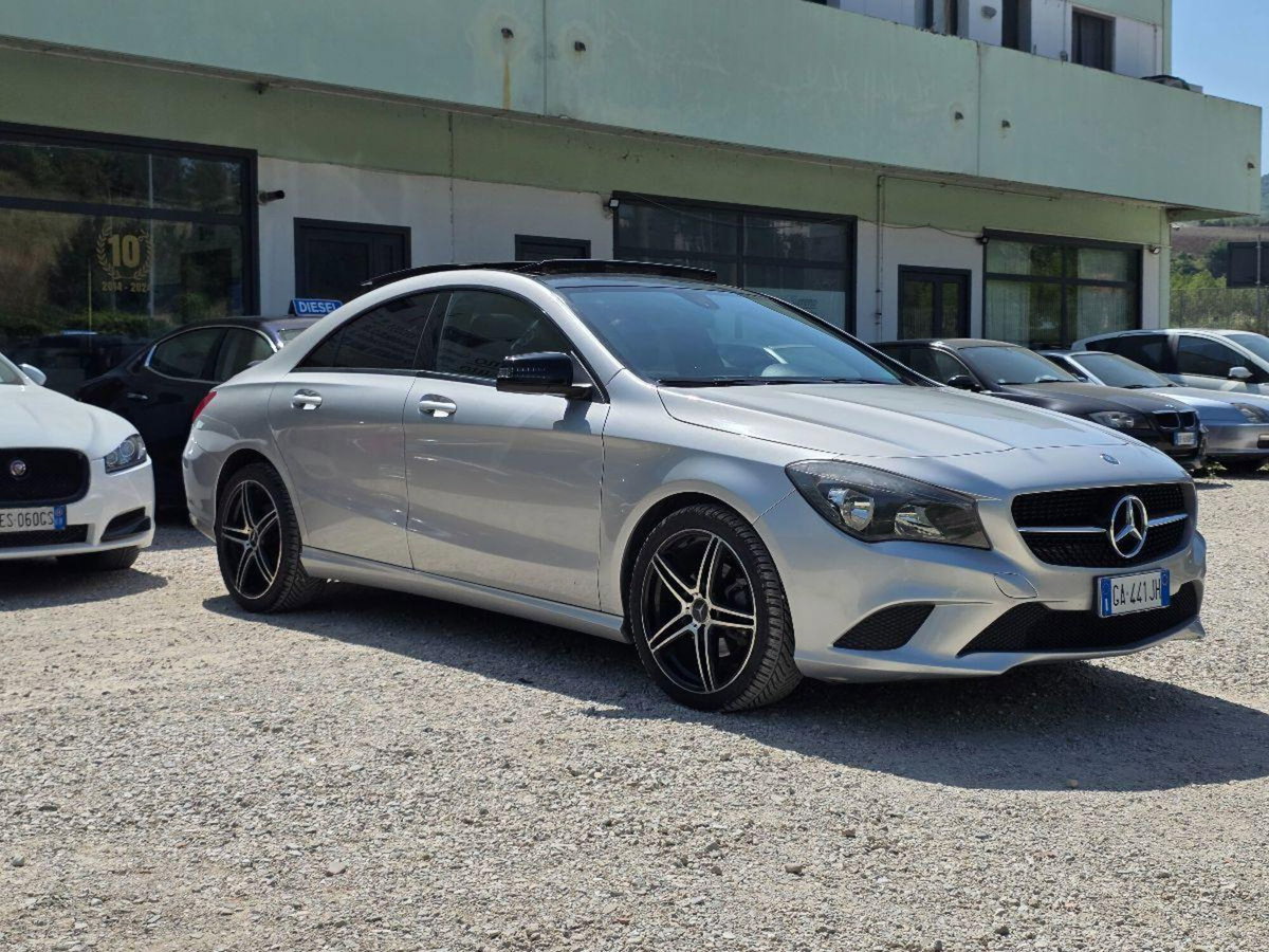 Mercedes-Benz CLA 200 CDI Premium (12)