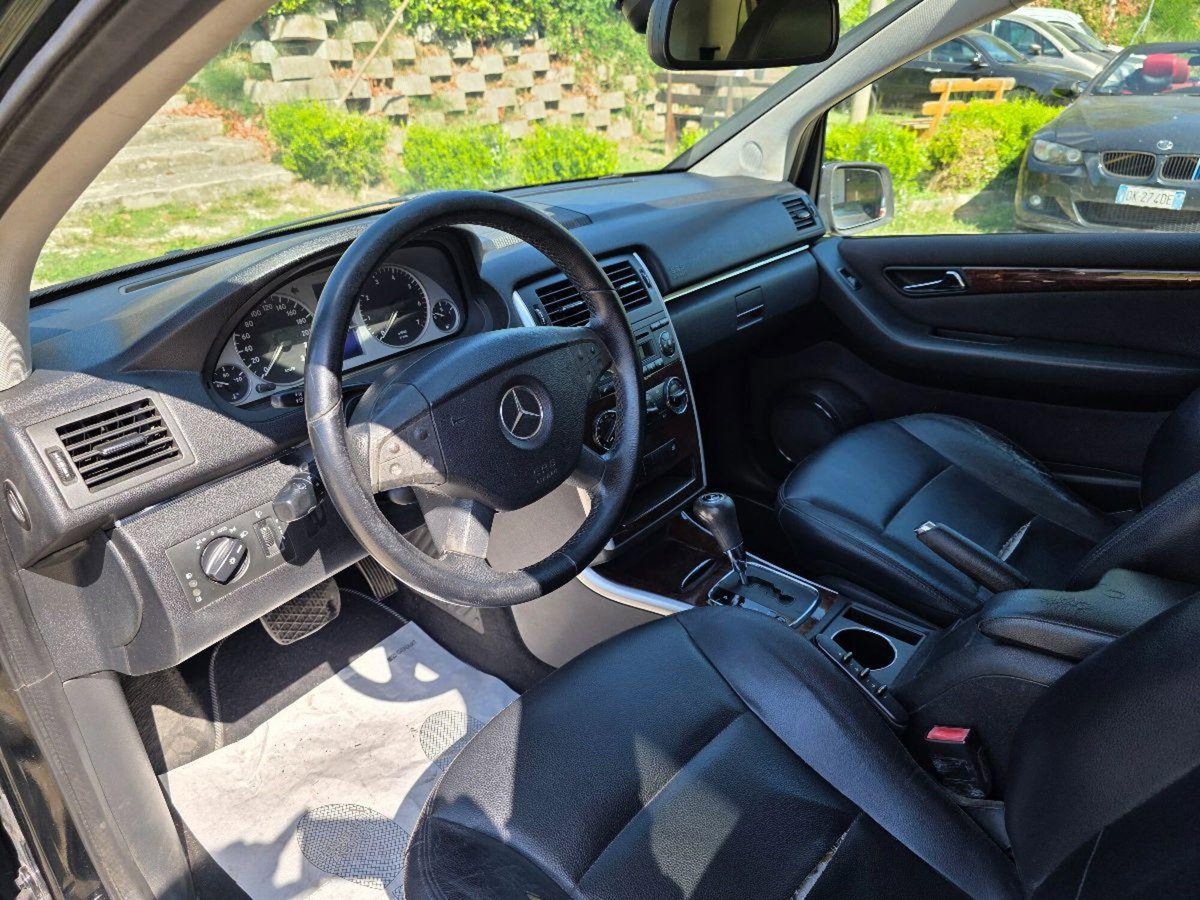 Mercedes-Benz Classe B 170 NGT BlueEFFICIENCY Chrome (14)