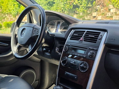 Mercedes-Benz Classe B 170 NGT BlueEFFICIENCY Chrome (20)