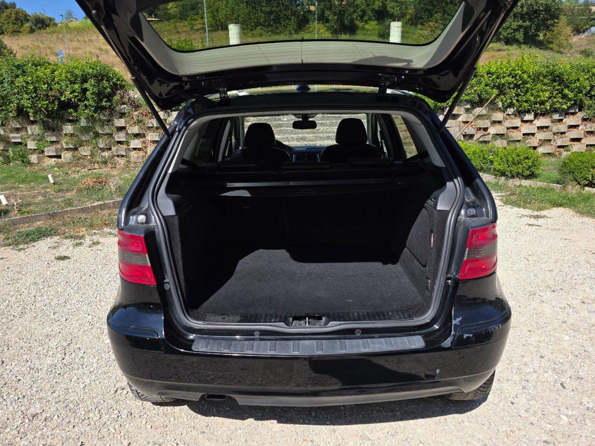 Mercedes-Benz Classe B 170 NGT BlueEFFICIENCY Chrome (9)