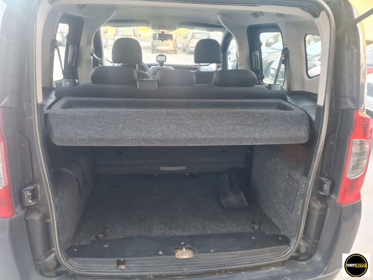 Fiat Qubo 1.3 MJT 75 CV Trekking (18)