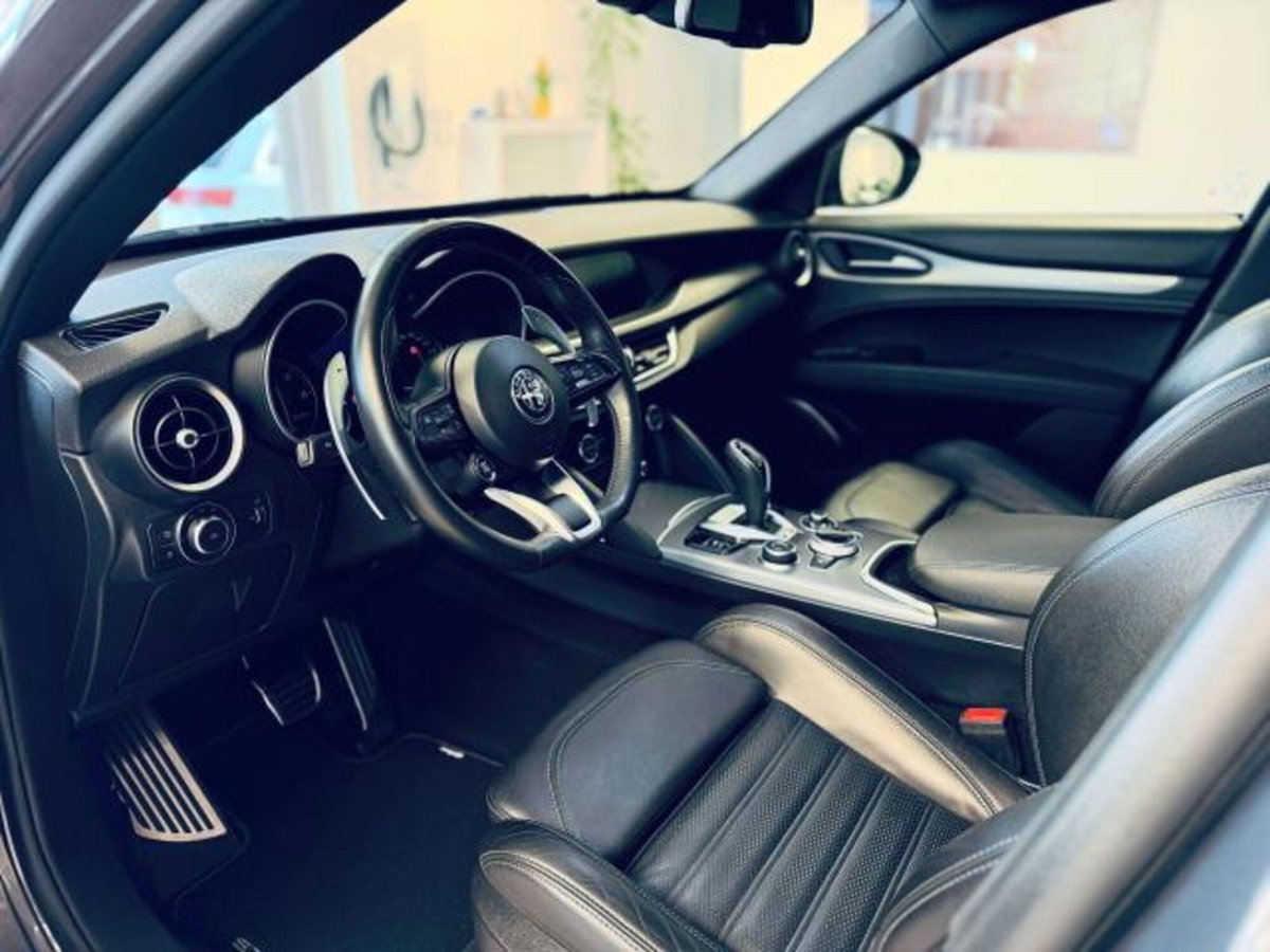 Alfa Romeo Stelvio 2.2 t Veloce Q4 210cv auto (7)