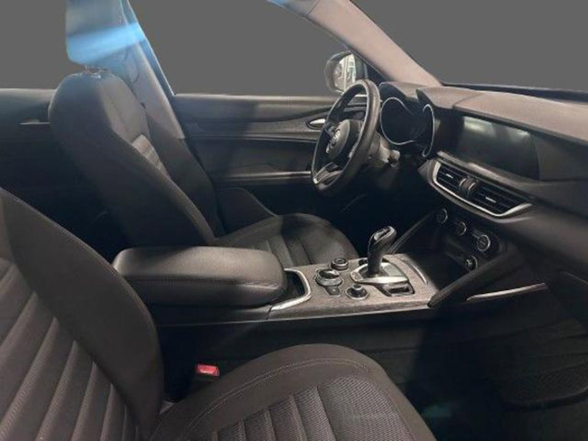 Alfa Romeo Stelvio Stelvio 2.2 Turbodiesel 160 CV AT8 RWD Super Business (2)