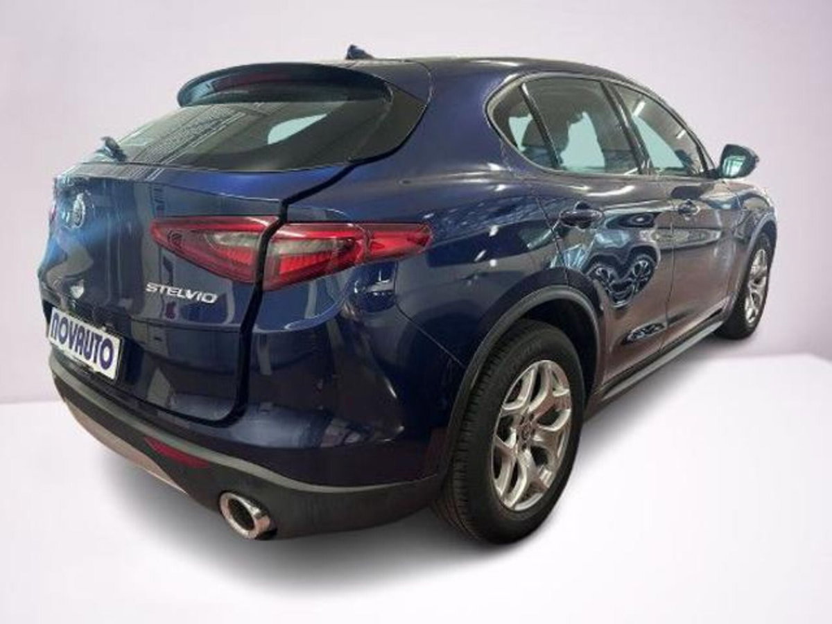 Alfa Romeo Stelvio Stelvio 2.2 Turbodiesel 160 CV AT8 RWD Super Business (5)