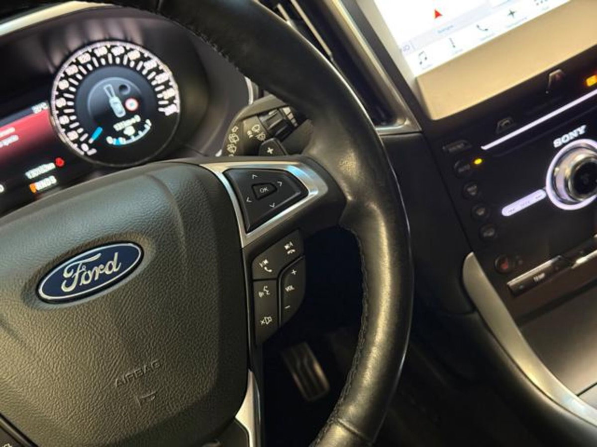 Ford Edge 2.0 TDCI 210 CV AWD S&S Powershift ST Line (17)