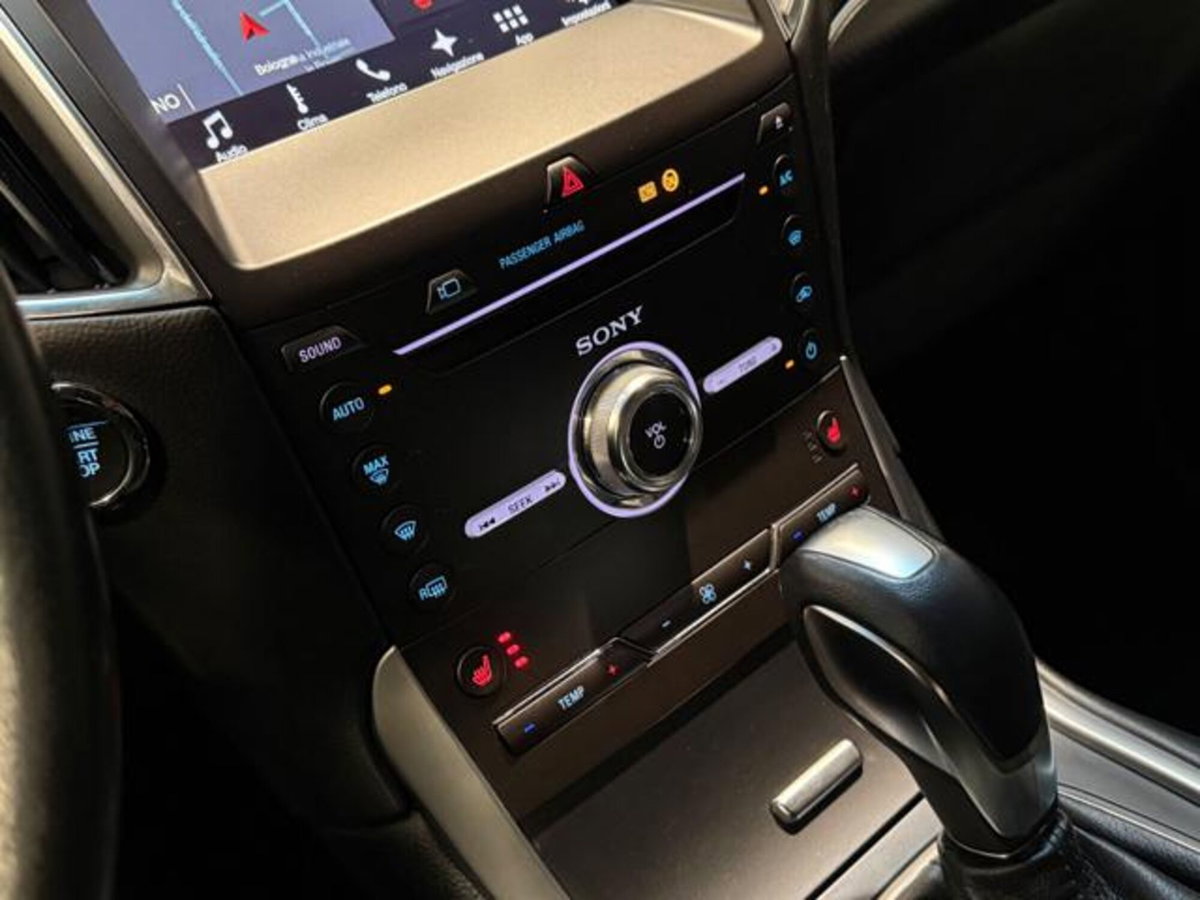 Ford Edge 2.0 TDCI 210 CV AWD S&S Powershift ST Line (18)