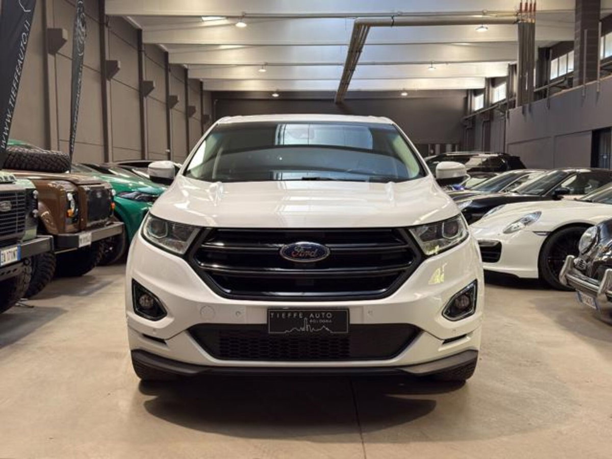 Ford Edge 2.0 TDCI 210 CV AWD S&S Powershift ST Line (2)
