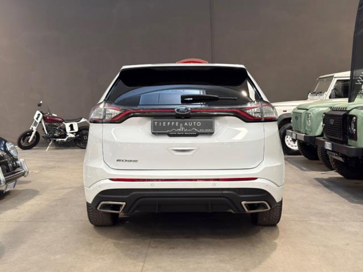 Ford Edge 2.0 TDCI 210 CV AWD S&S Powershift ST Line (5)