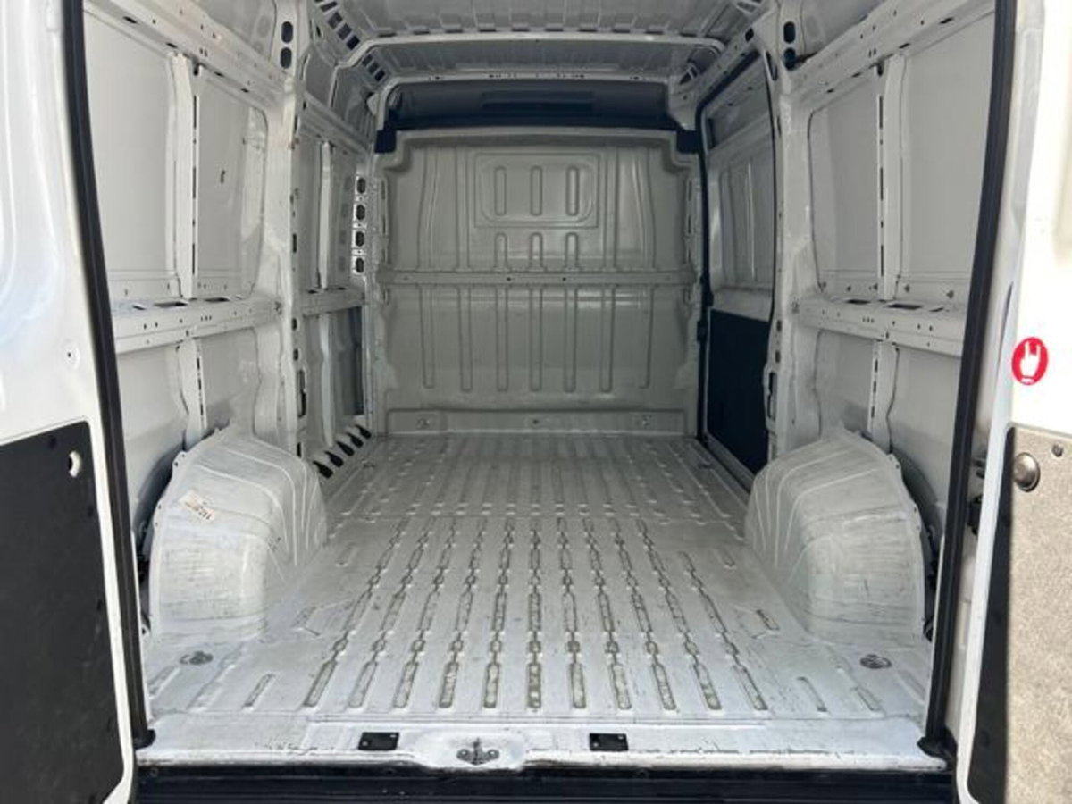 Citroen Jumper Furgone 33 BlueHDi 140 S&S PM-TM Furgone Vetrato (8)