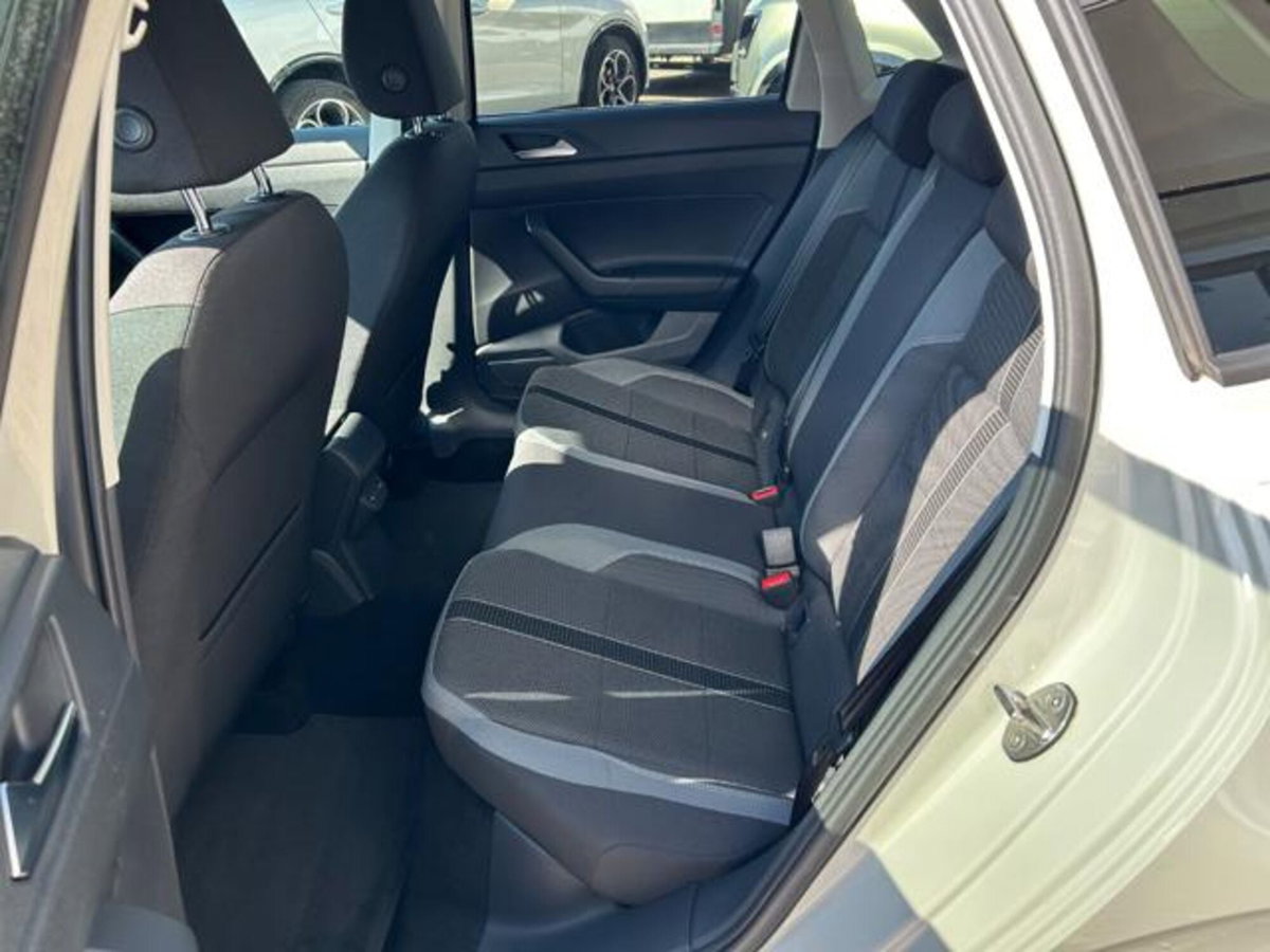 Volkswagen Polo 1.0 tsi Style 95cv dsg (6)