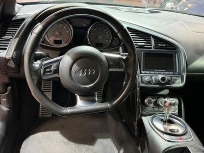 Audi R8 Coupé 4.2 V8 FSI quattro (9)