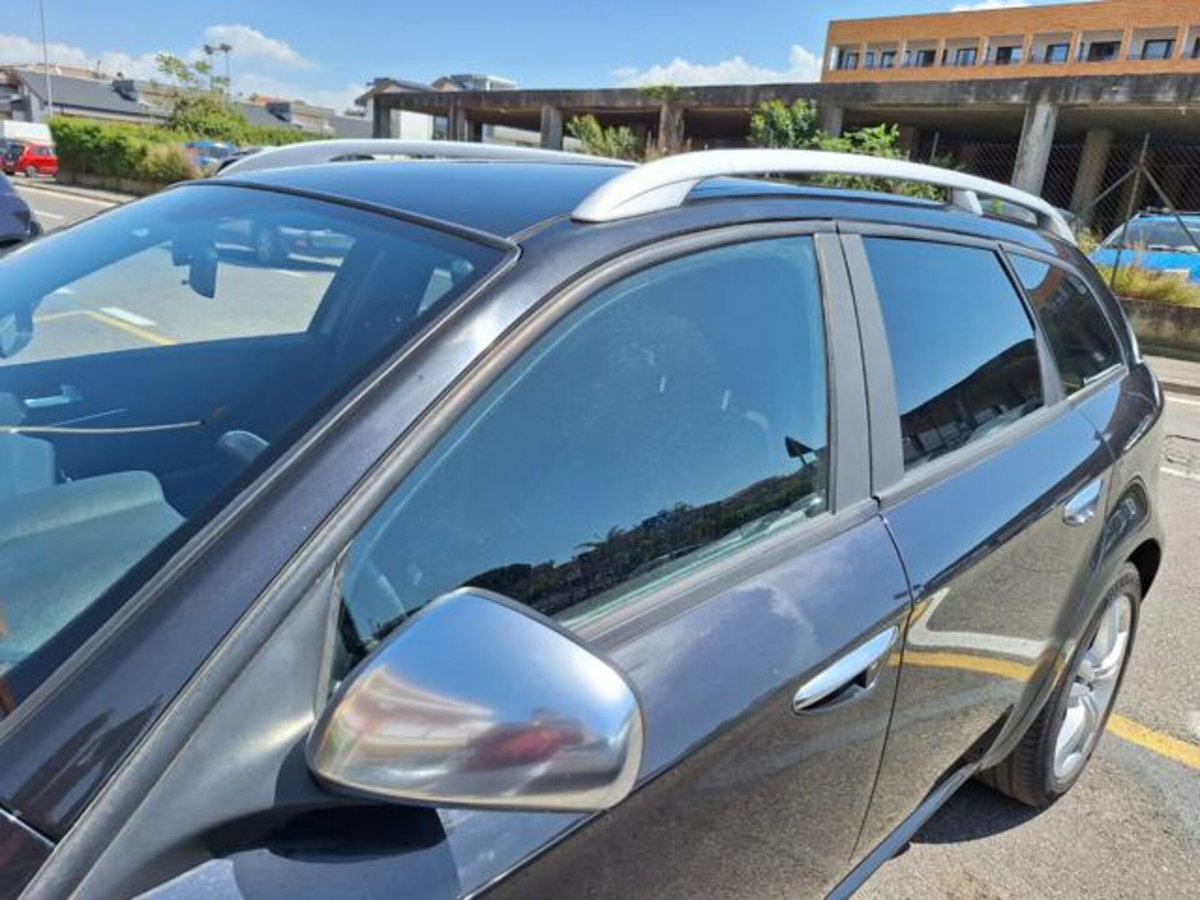 Alfa Romeo 159 SportWagon 2.0 JTDm 136 CV Sportwagon Distinctive (9)