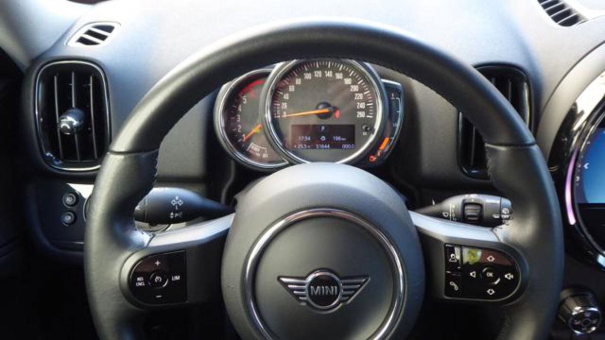 MINI Mini Countryman 2.0 Cooper D Essential Countryman (10)