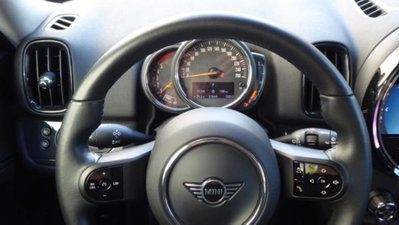 MINI Mini Countryman 2.0 Cooper D Essential Countryman (10)