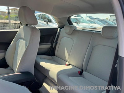 Audi A1 1.6 TDI 105 CV Ambition (13)