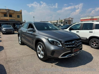 Mercedes-Benz GLA SUV 200 d Automatic Premium (4)