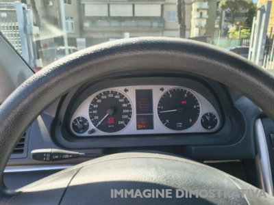 Mercedes-Benz Classe B 180 CDI Executive (10)