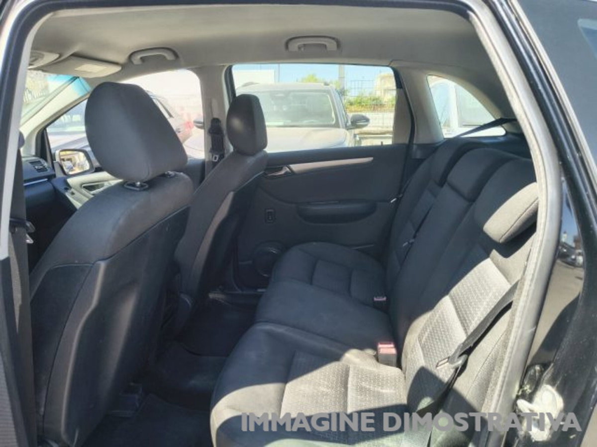 Mercedes-Benz Classe B 180 CDI Executive (12)