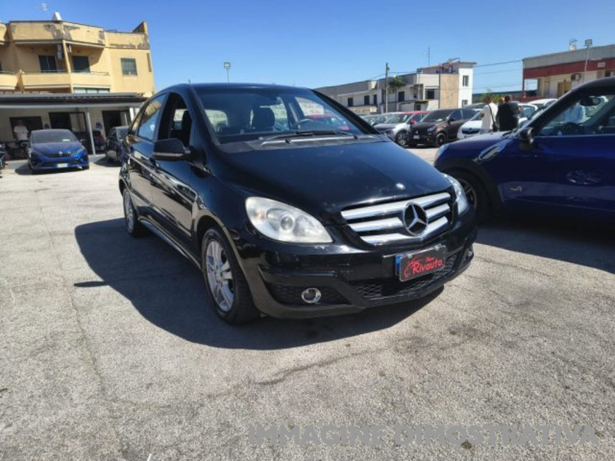 Mercedes-Benz Classe B 180 CDI Executive (3)